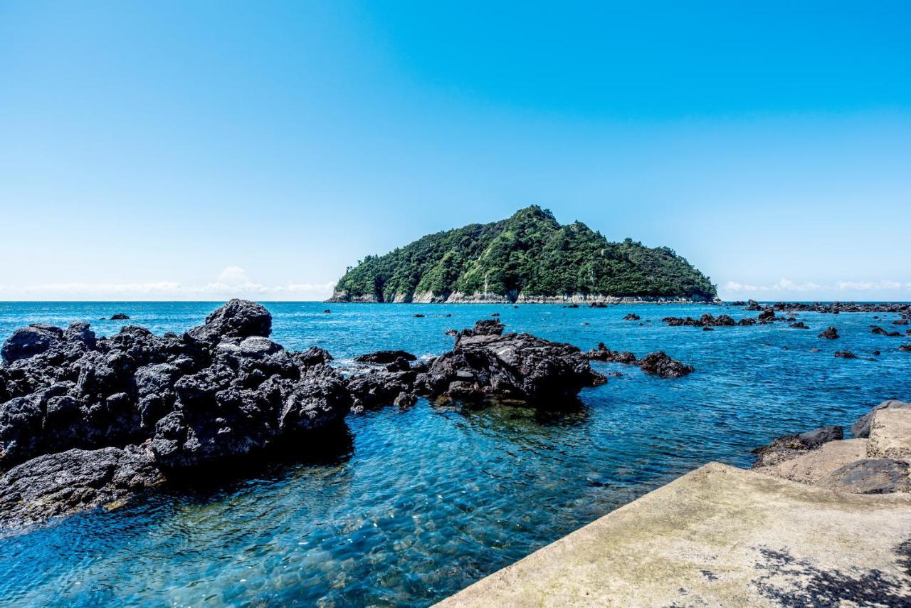 Jeju Aurum Согвипхо Экстерьер фото